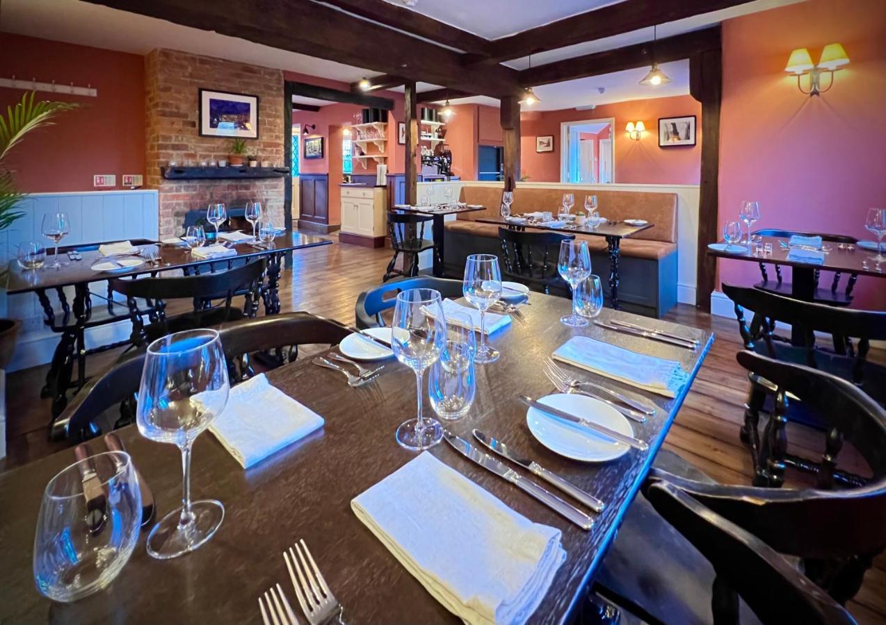 فندق The Kings Head دوركينغ المظهر الخارجي الصورة
